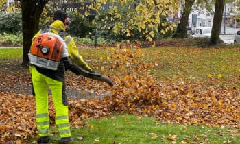 SANDNES KIRKE church park host lov LOVBLASER Stihl BR 600 Kommu