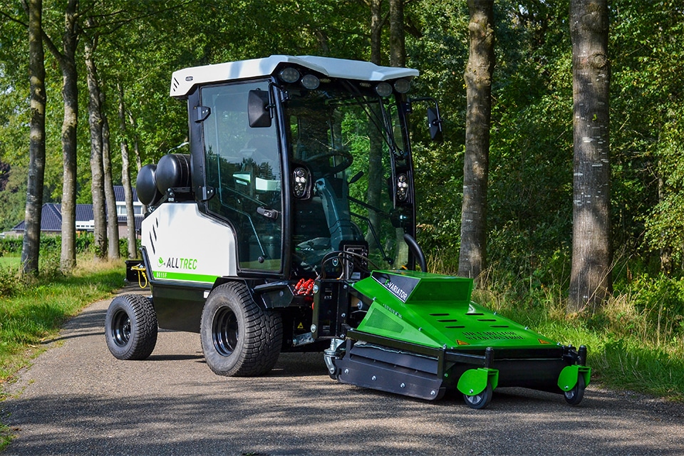 AllTrec 8015F voorzien van E Variator heteluchtonkruidbestrijdi kopie