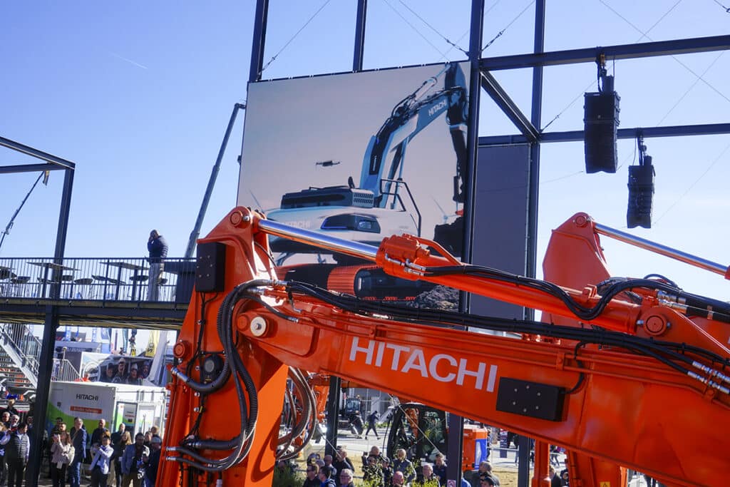 Hitachi Construction Machinery wordt LANDCROS 3
