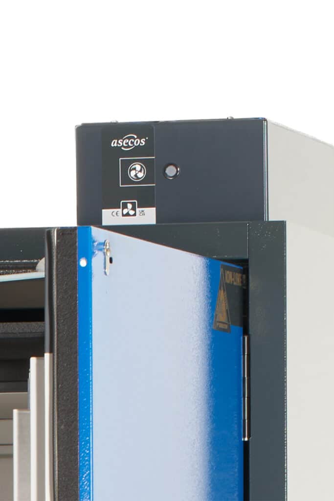 ‘Een lithium-ion batterij kan uit zichzelf ontbranden en vormt daarmee een gevaar voor je werkplaats of schuur’ 2