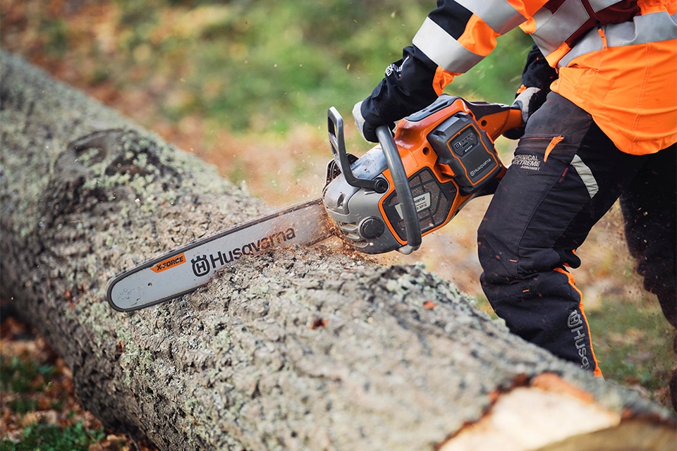 Nieuwe machines voor kracht, comfort, robotica en emissievrij onderhoud 3