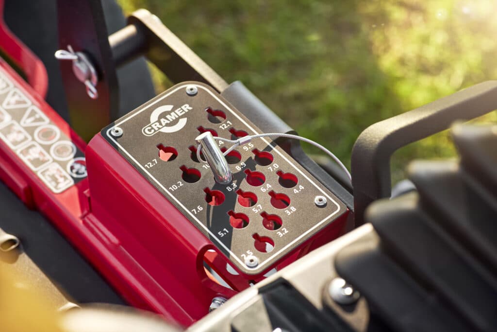 Cramer Optimus Z zero-turn maaiers: tot 100.000 m² maaien op één acculading  4